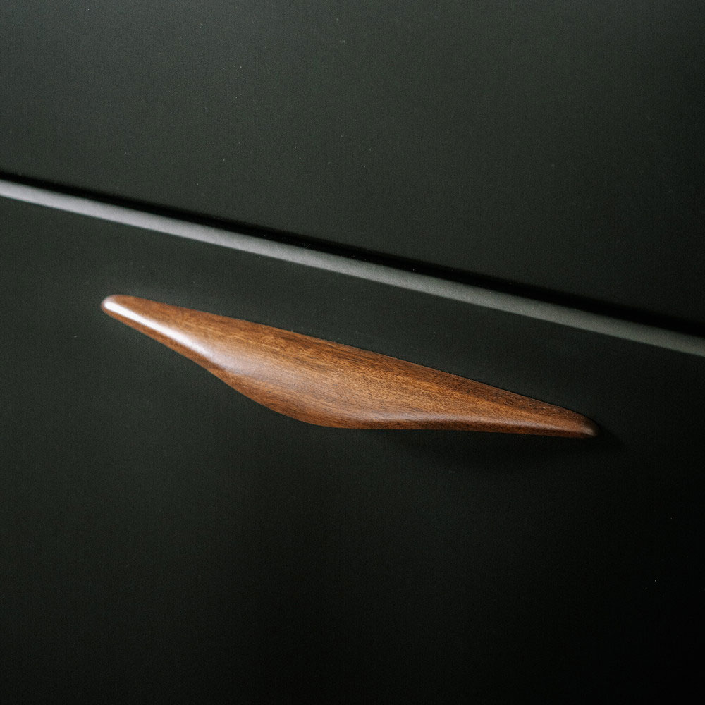 Möbelgriff Manta - 160mm - Walnuss