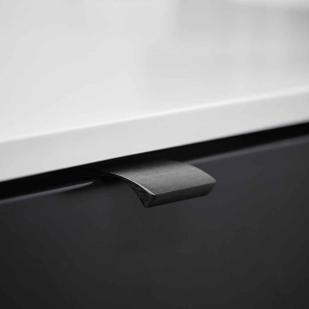 Kantengriff Edge Straight - Gebürstetes Schwarz