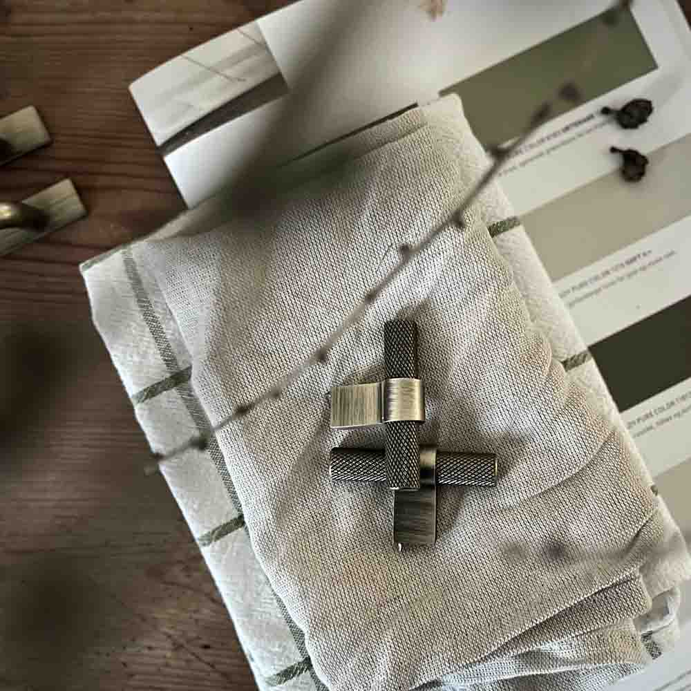 Möbelknopf T Helix - Antik-Bronze