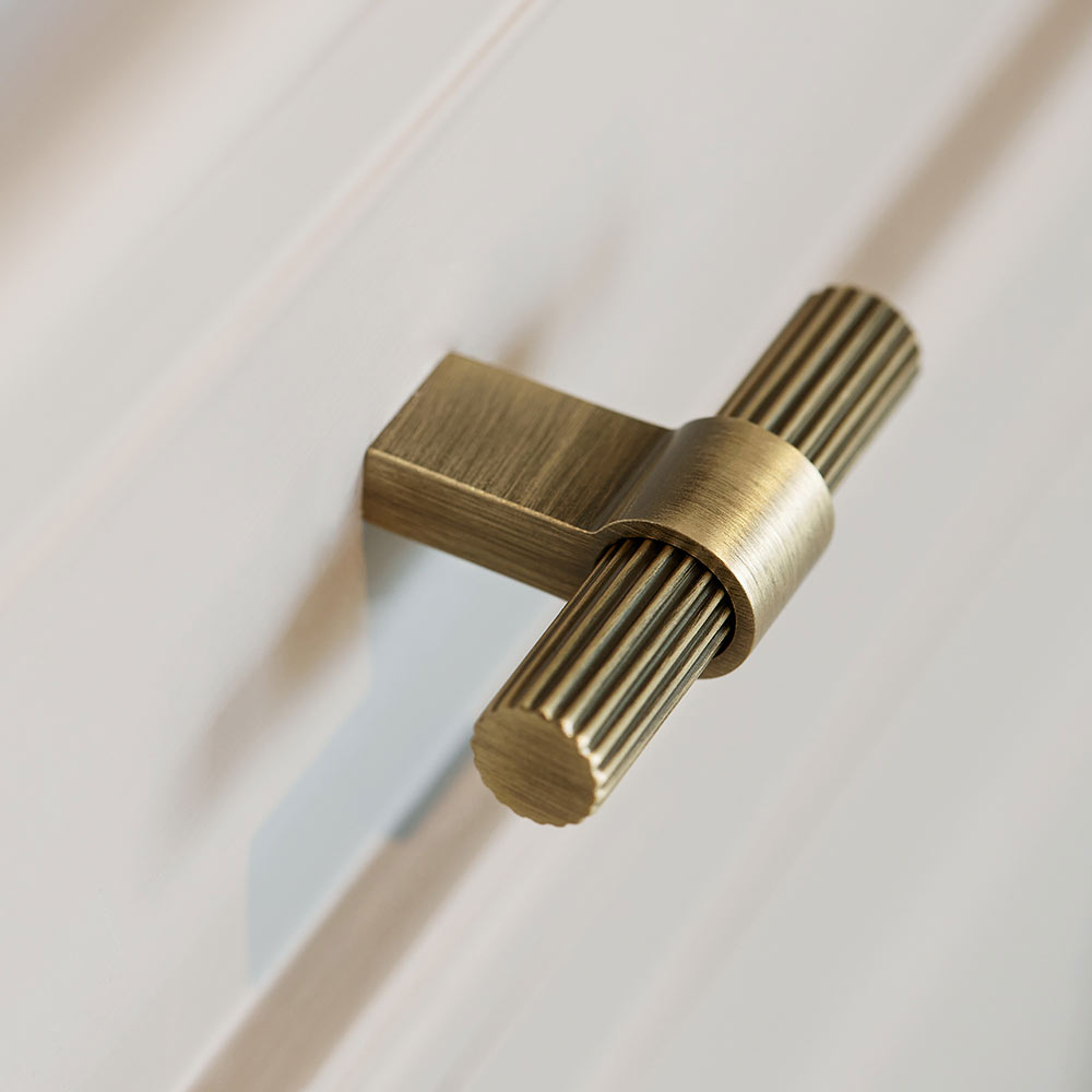 Möbelknopf T Helix Stripe - Antik-Bronze