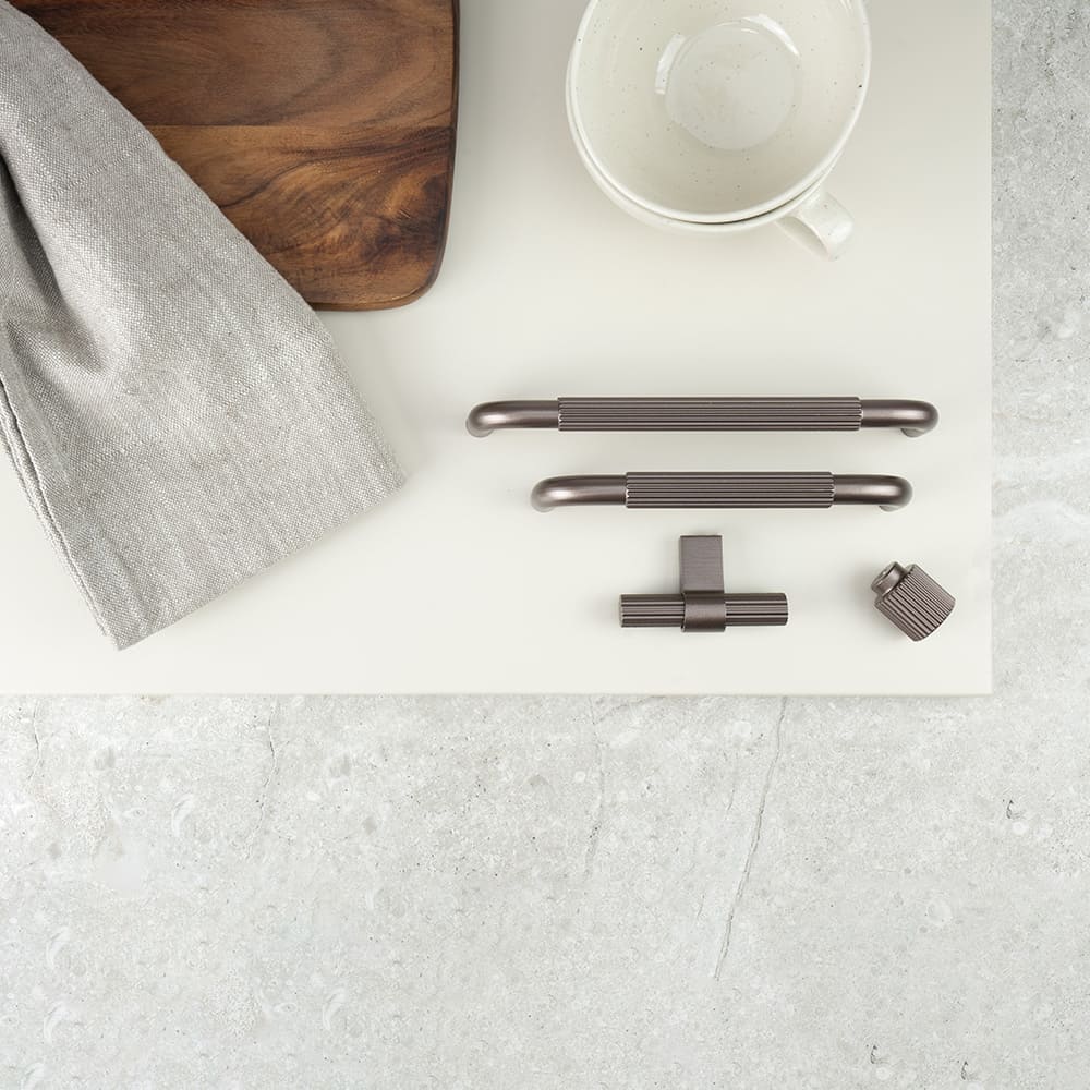 Möbelknopf T Helix Stripe - Dunkelbronze