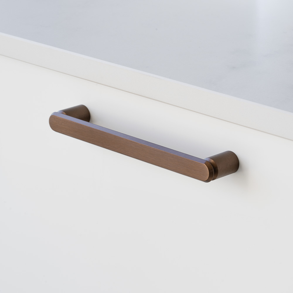 Möbelgriff Fase cc160mm - Gebürstete Bronze