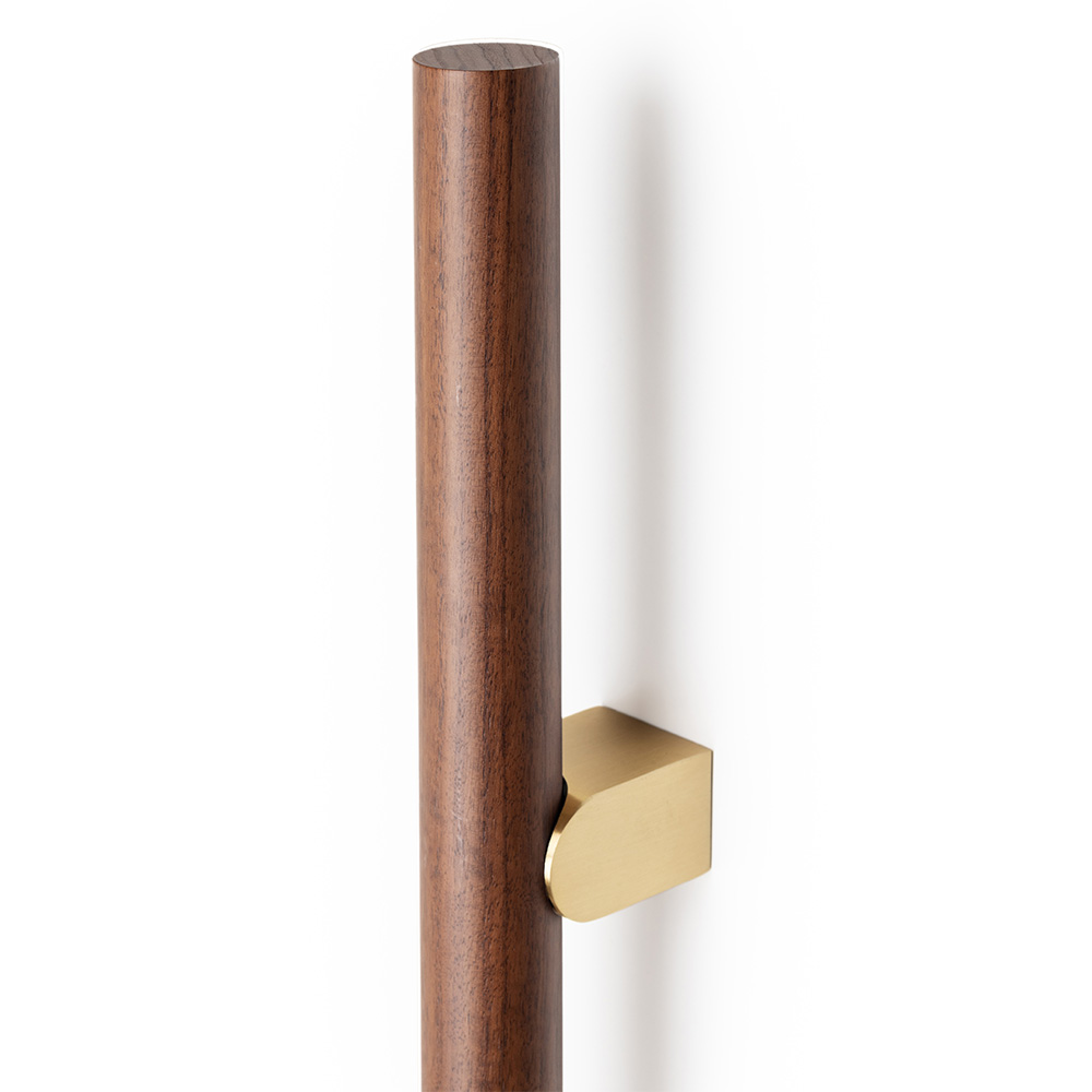 Möbelgriff Kumo Wood - Walnuss/Gebürstetes Messing