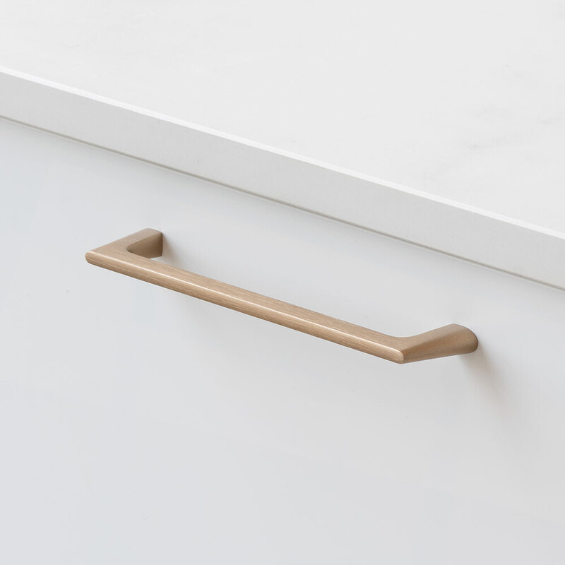 Möbelgriff Liv - 160mm - Gebürstetes Helles Gold