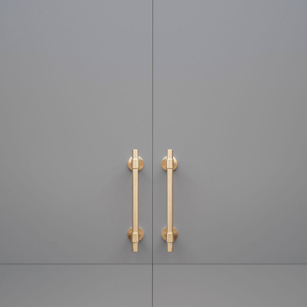 Möbelgriff Uniform - 128mm - Gebürstetes Unbehandeltes Messing