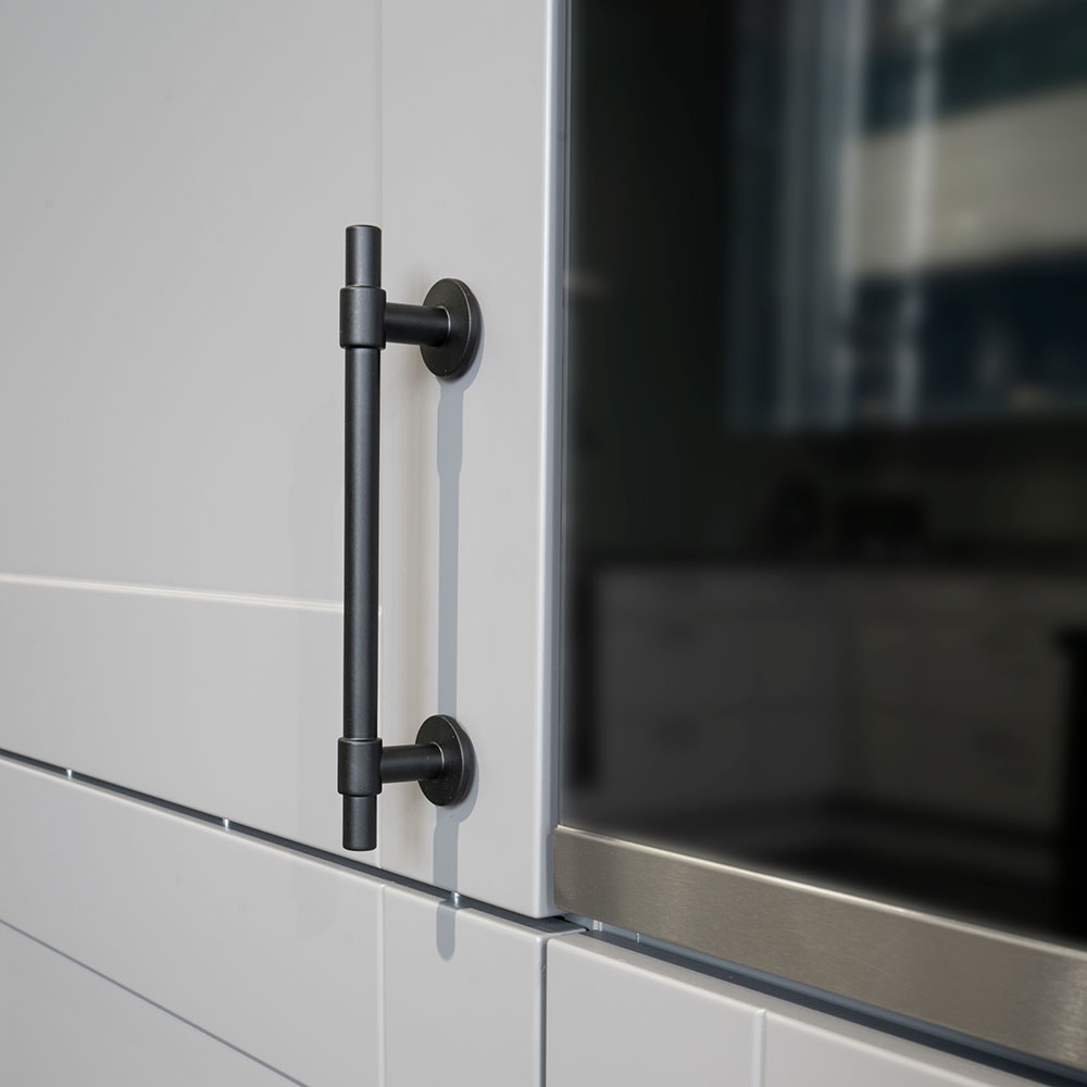 Möbelgriff Uniform - 128mm - Mattschwarz