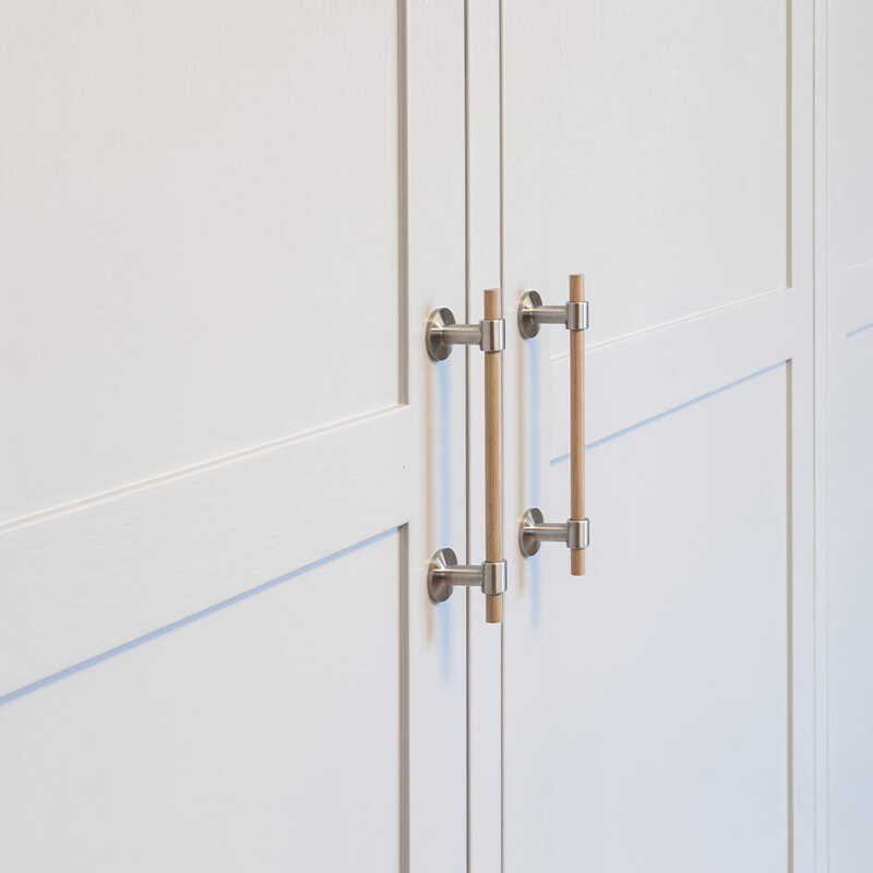 Möbelgriff Uniform - 128mm - Eiche/Gebürsteter Edelstahl