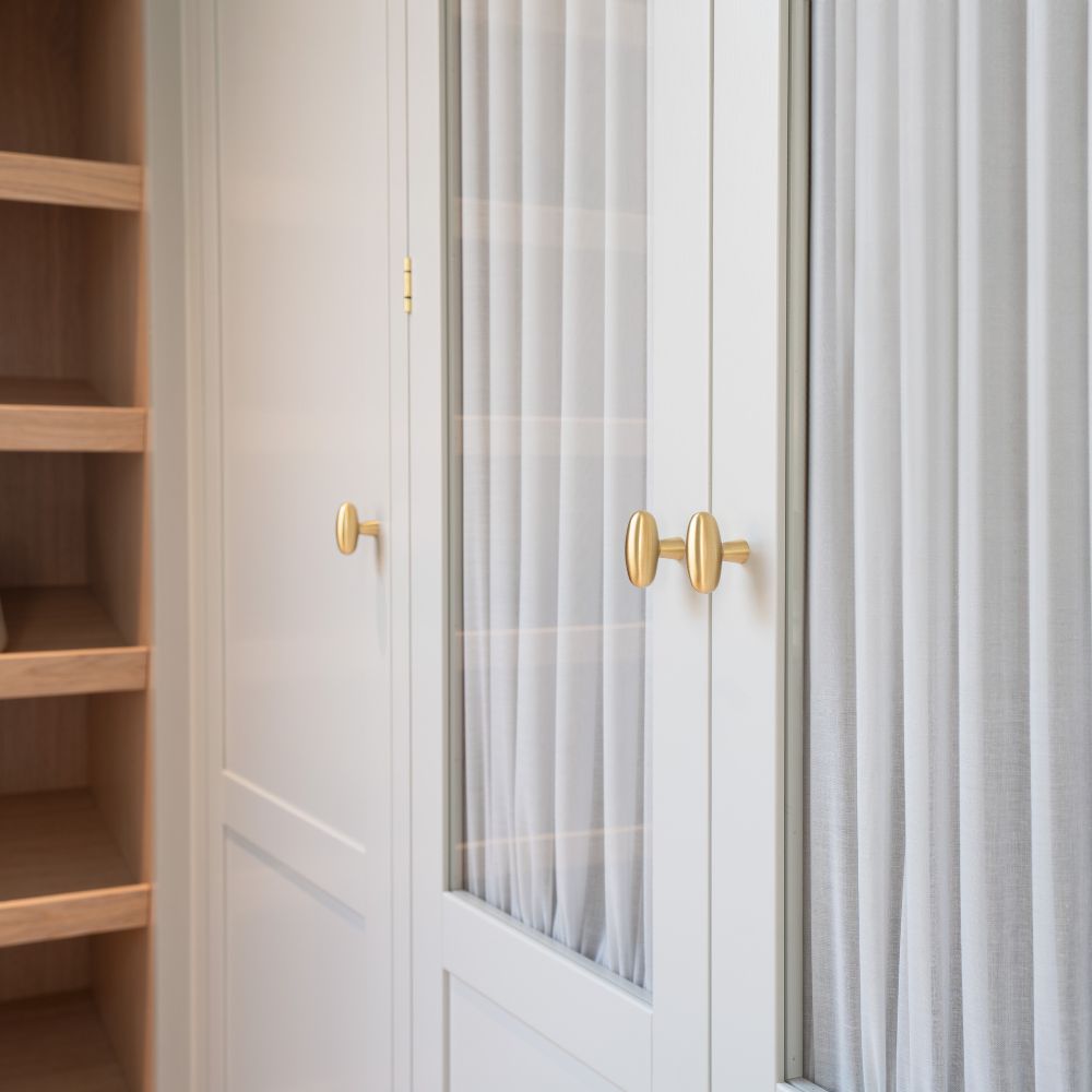 Möbelknopf T Oliver - Gebürstetes Messing