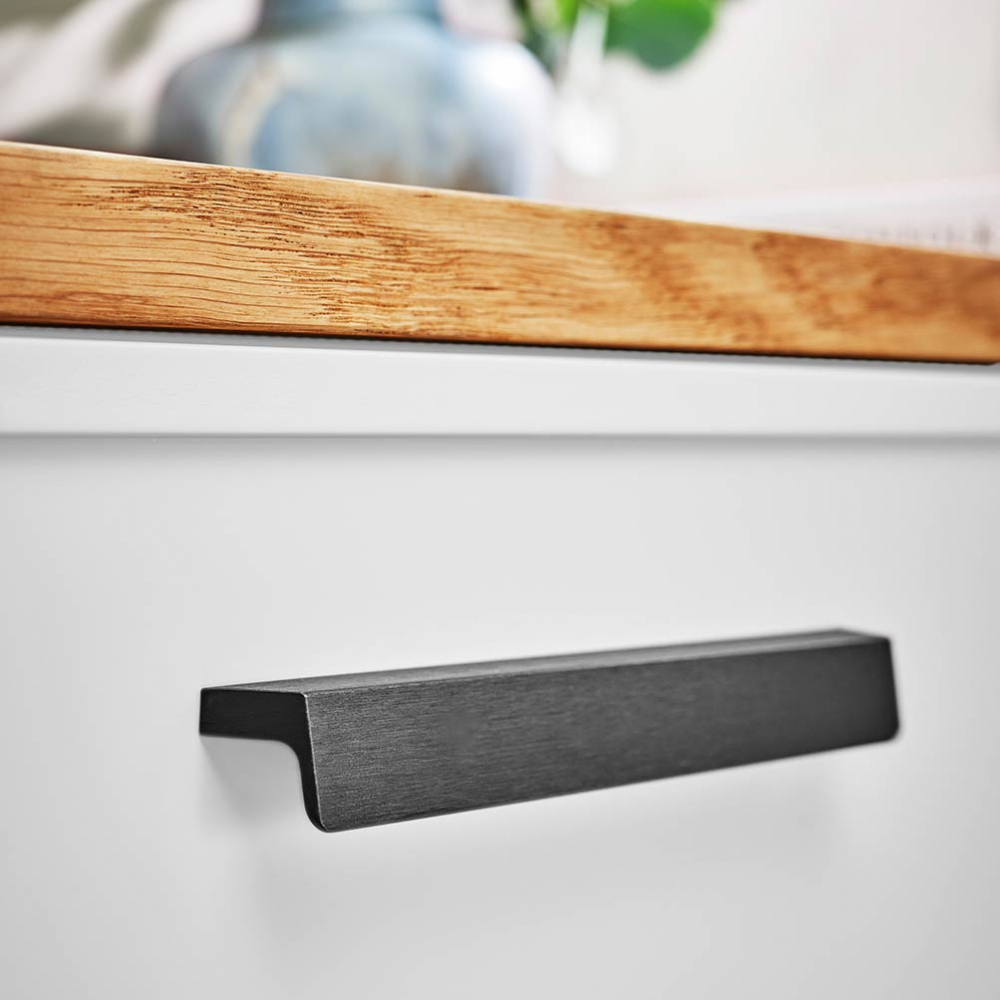 Möbelgriff Envelope - 160mm - Gebürstetes Schwarz