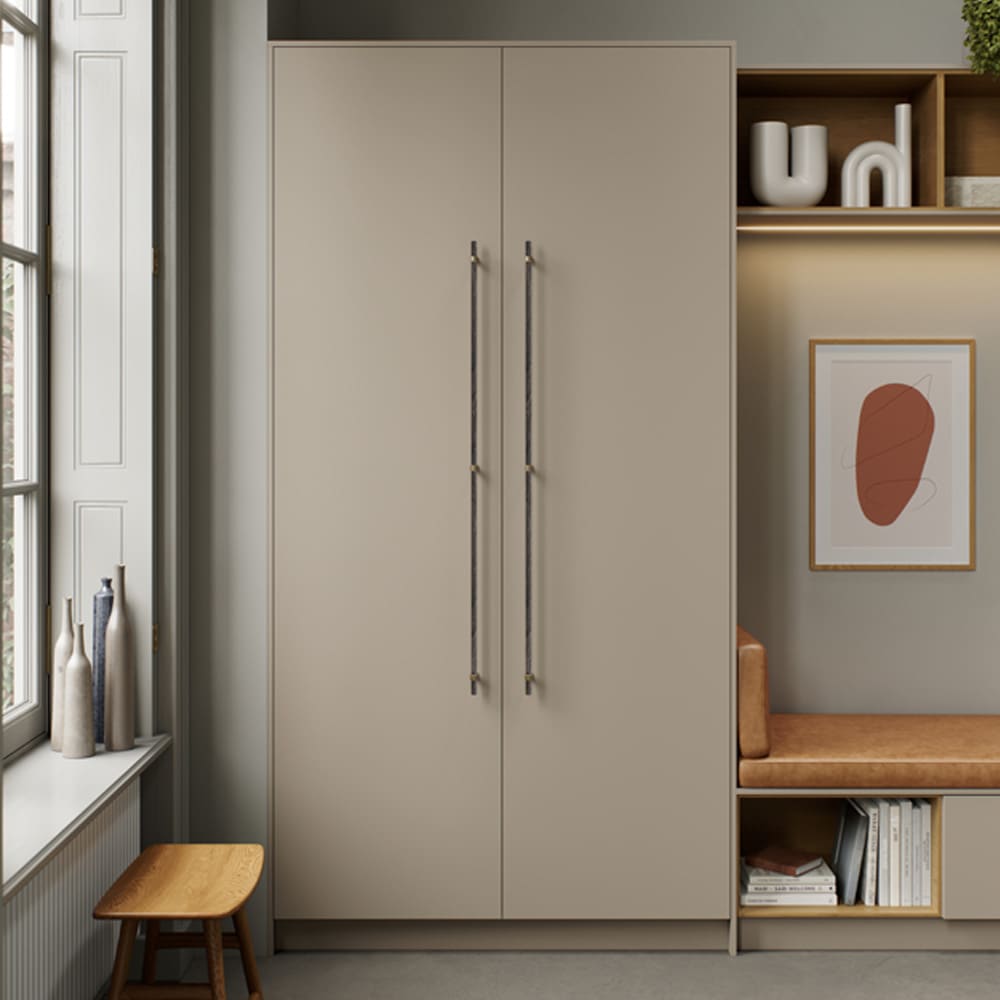 Möbelgriff Bond - Eiche Dunkel Gebeizt/Gebürstetes Messing