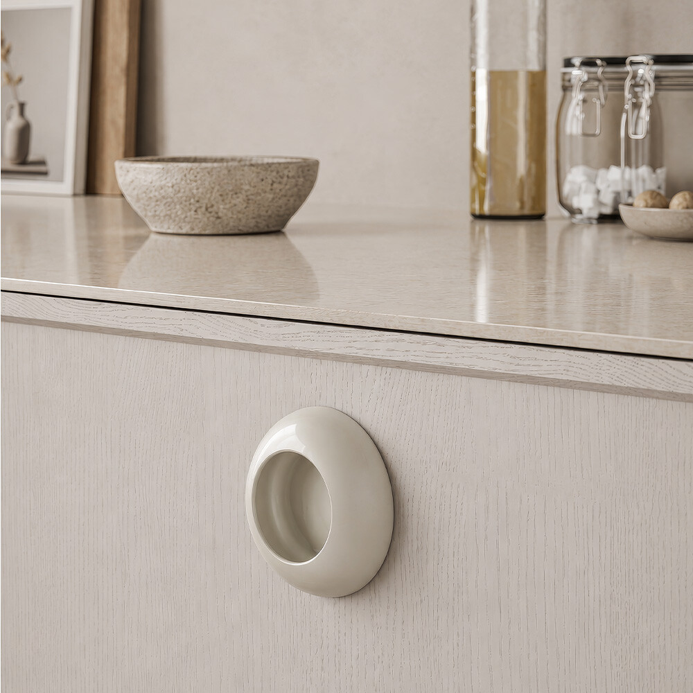 Möbelgriff Cup - 73mm - Glossy Dusty Creme