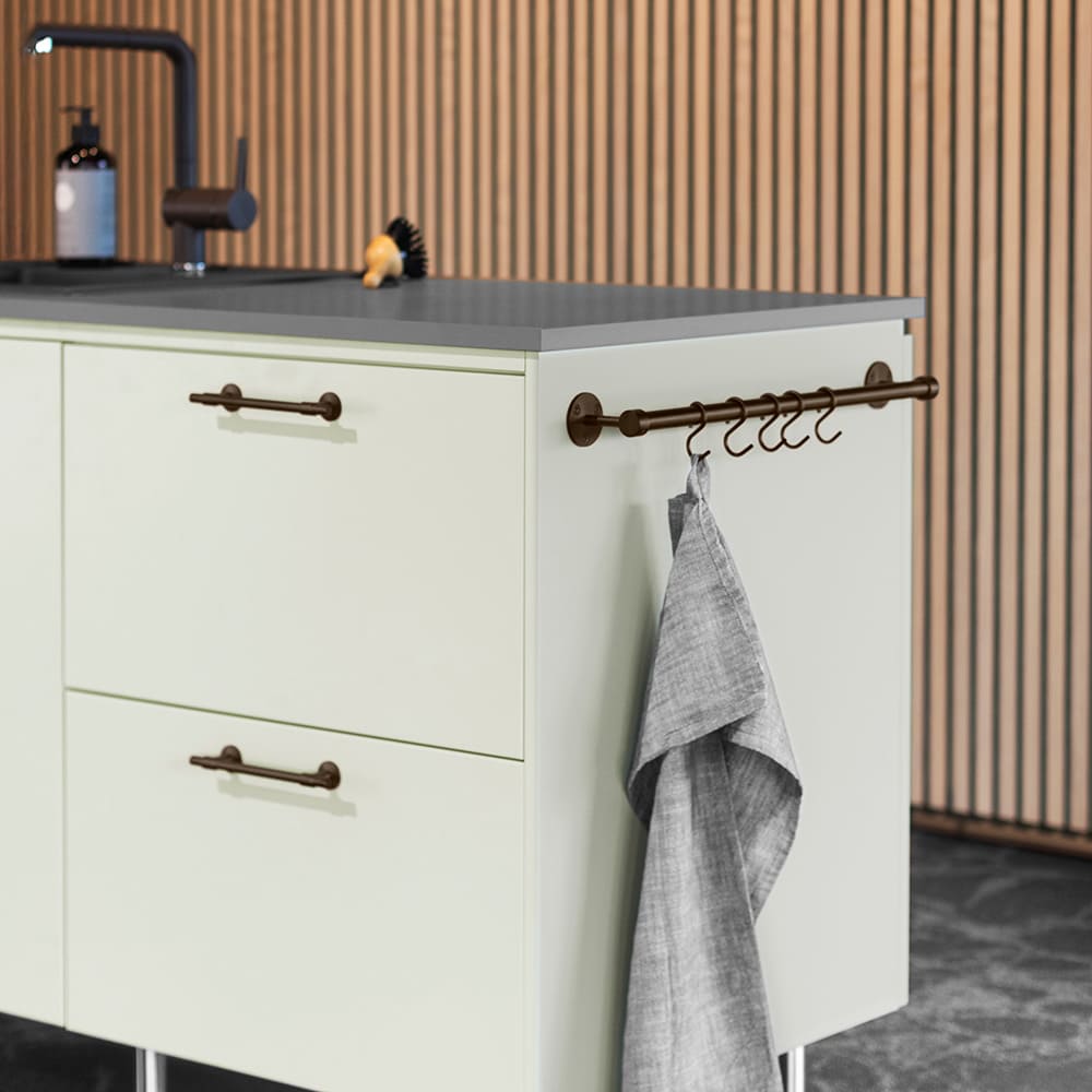 Küchenreling Aveny - 600mm - Komplett - Brünierte Messing