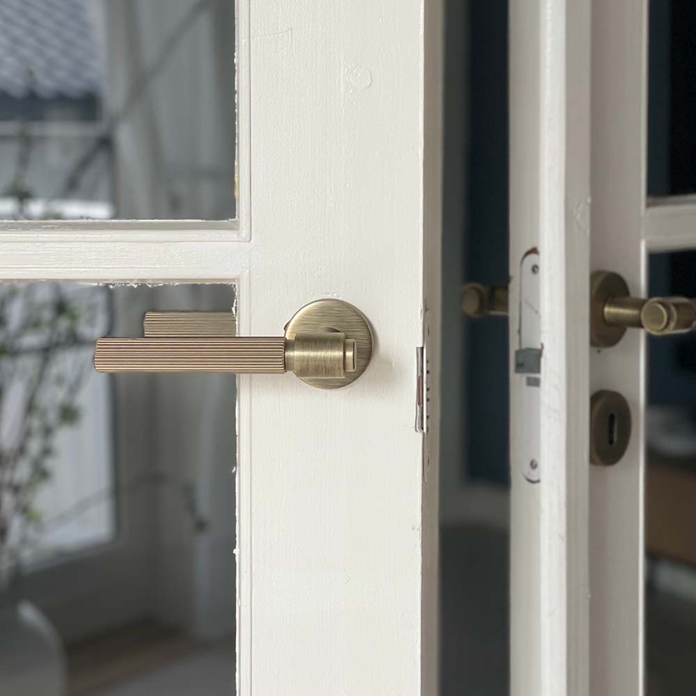 Türgriff Helix 200 Stripe - Antik-Bronze