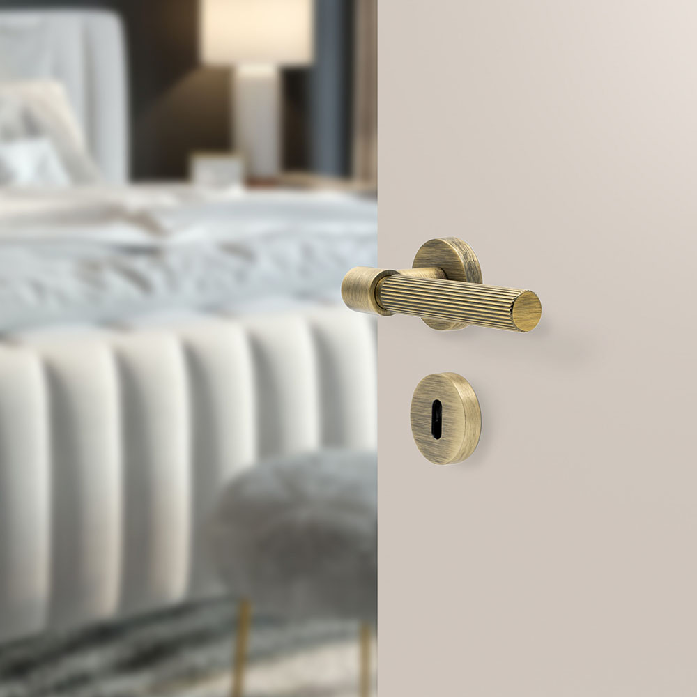 Türgriff Helix 200 Stripe - Antik-Bronze