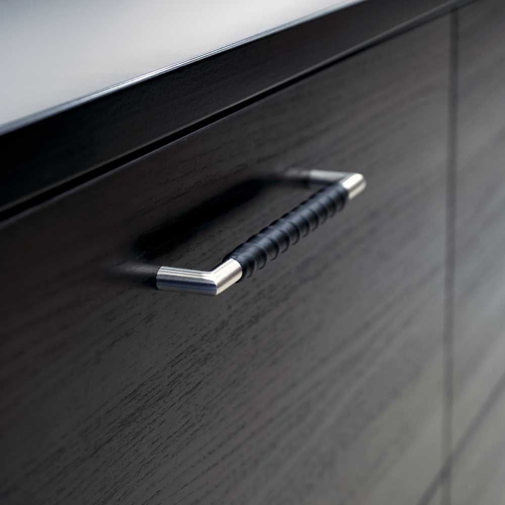 Möbelgriff Norma 12 - Edelstahl-Optik/Schwarz Leder