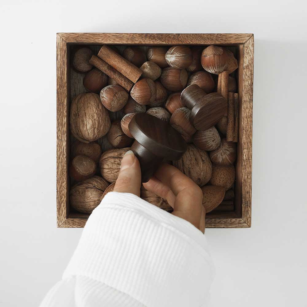 Holzknöpfe aus Walnuss für einen natürlichen Look