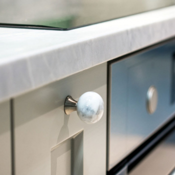 Möbelknopf Bead Straight - Carrara Marmor