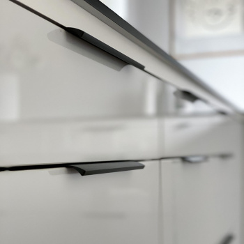 Kantengriff Edge Straight - 200mm - Gebürstetes Schwarz
