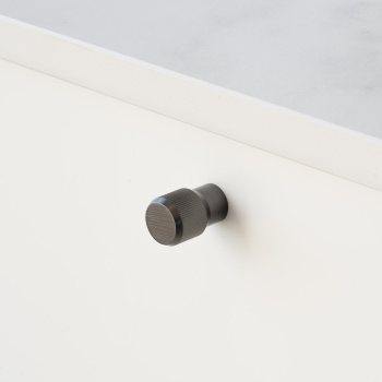 Möbelknopf Brooklyn Ø20mm - Gebürstetes Titan-Schwarz