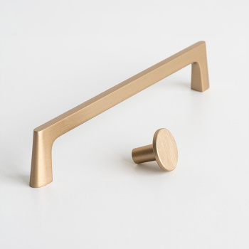 Möbelgriff Liv - 160mm - Gebürstetes Helles Gold