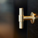 Möbelknopf T Uniform - Gebürstetes Unbehandeltes Messing