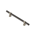 Möbelgriff Bond - Eiche Dunkel Gebeizt/Gebürstetes Messing