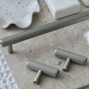 Möbelknopf T Rille - Edelstahl-Optik