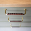 Möbelgriff 1353 - Poliertes Messing/Leder Braun